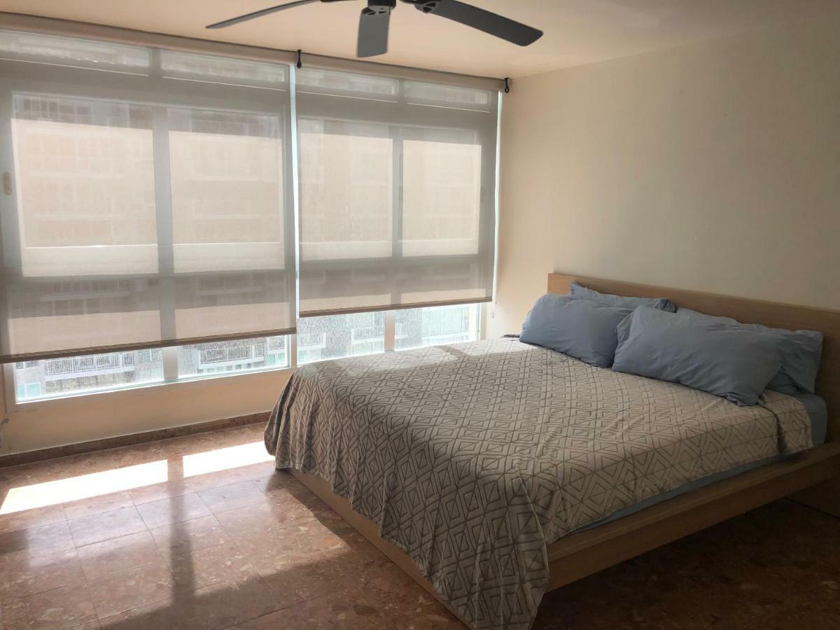 Beach Front Beach View 1 Bedroom 2Bathroom Coral Beach Apt San Juan Exterior photo